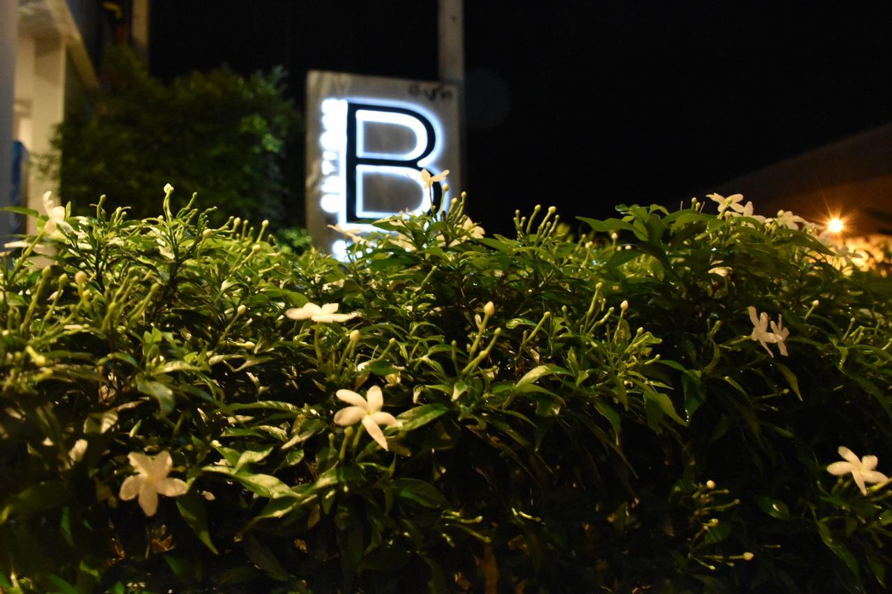 B Boutique Residence Surat Thani Exterior foto